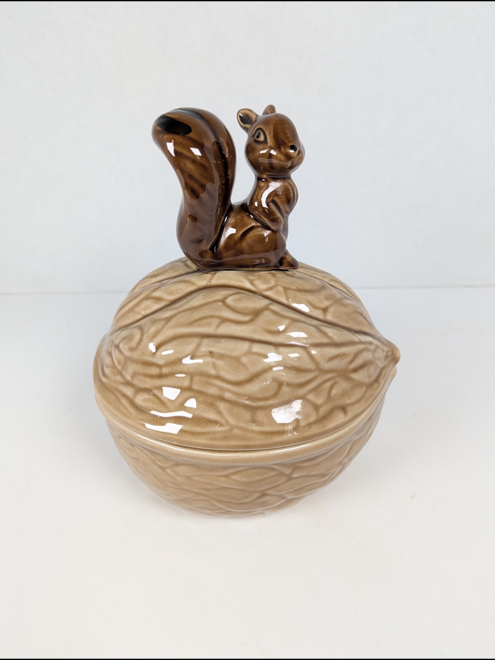 Vintage MCM Ceramic Squirrel on Walnut Acorn Candy Nut Dish Bowl